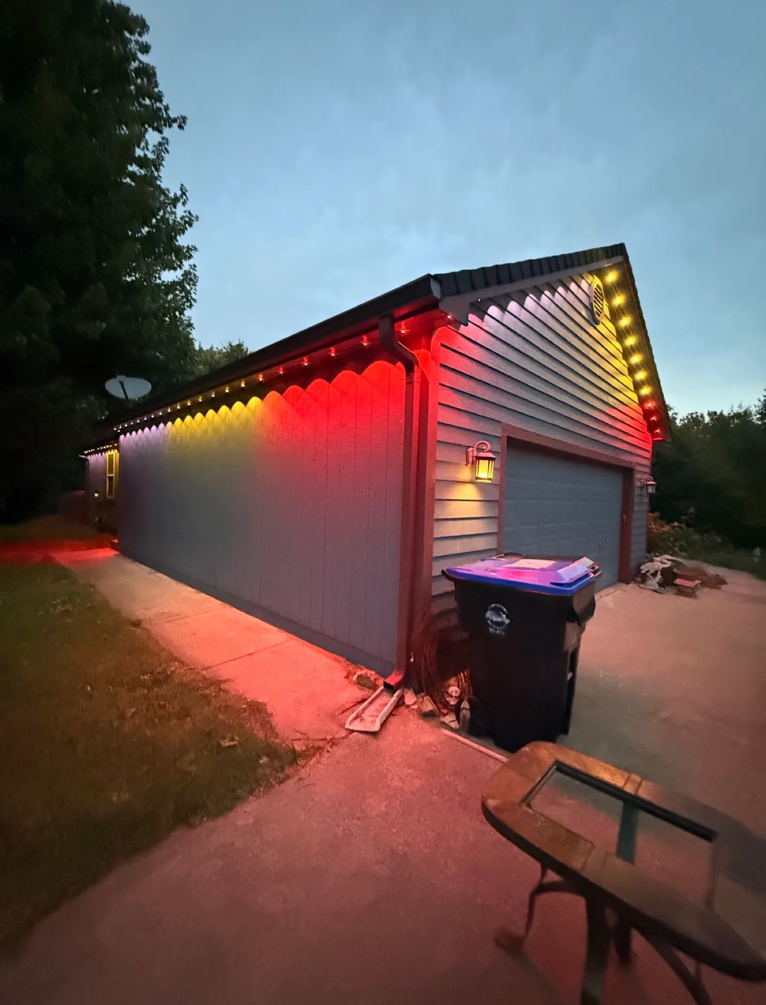 Residential roofline holiday lighting installed by RM Lighting Solutions